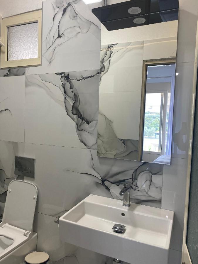 Hotel Kristal Borsh Eksteriør bilde